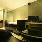 Tara Hotel