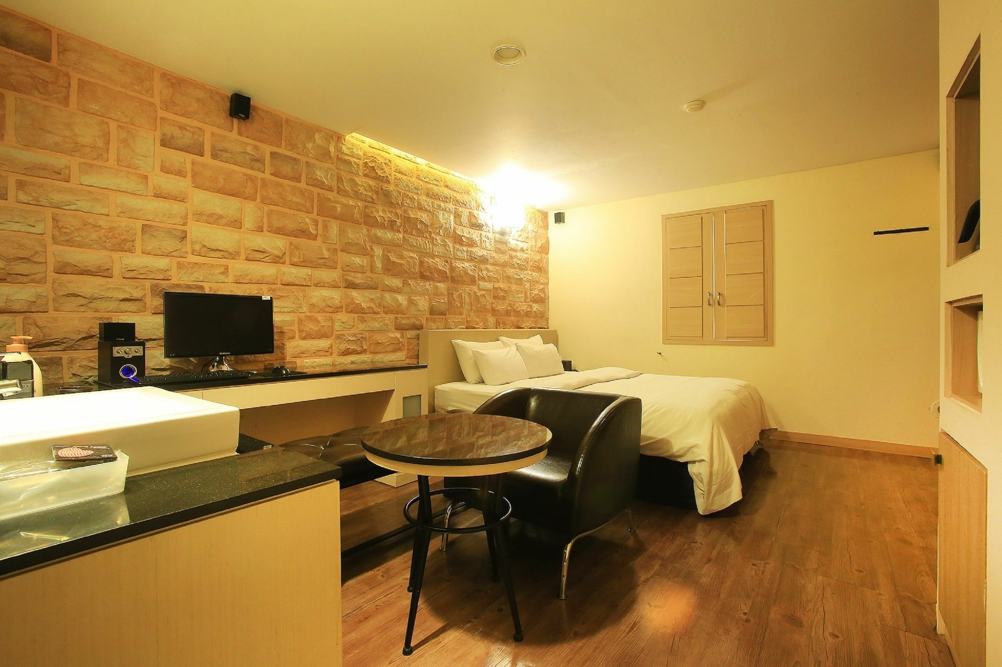 Tara Hotel