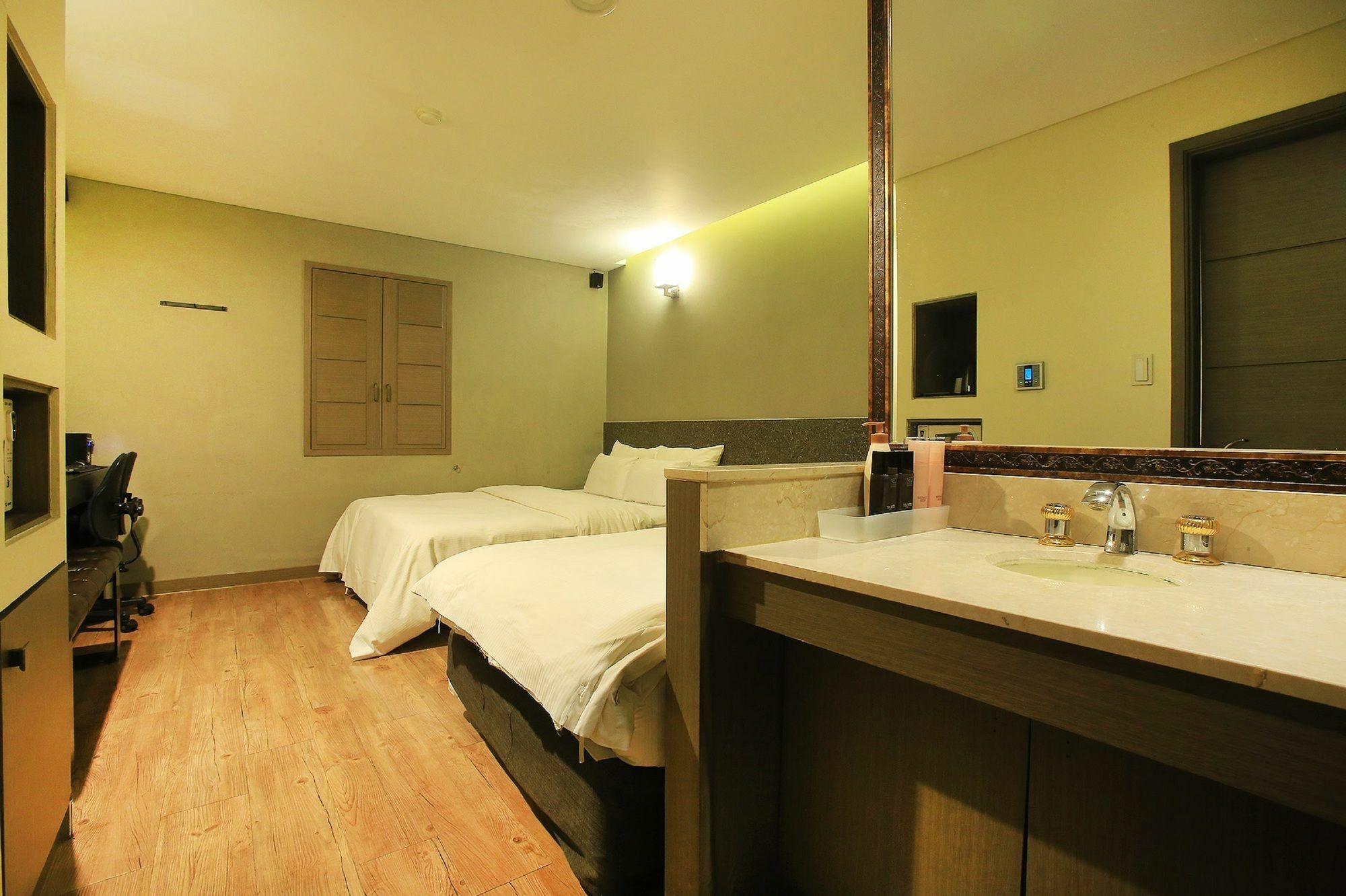 Tara Hotel