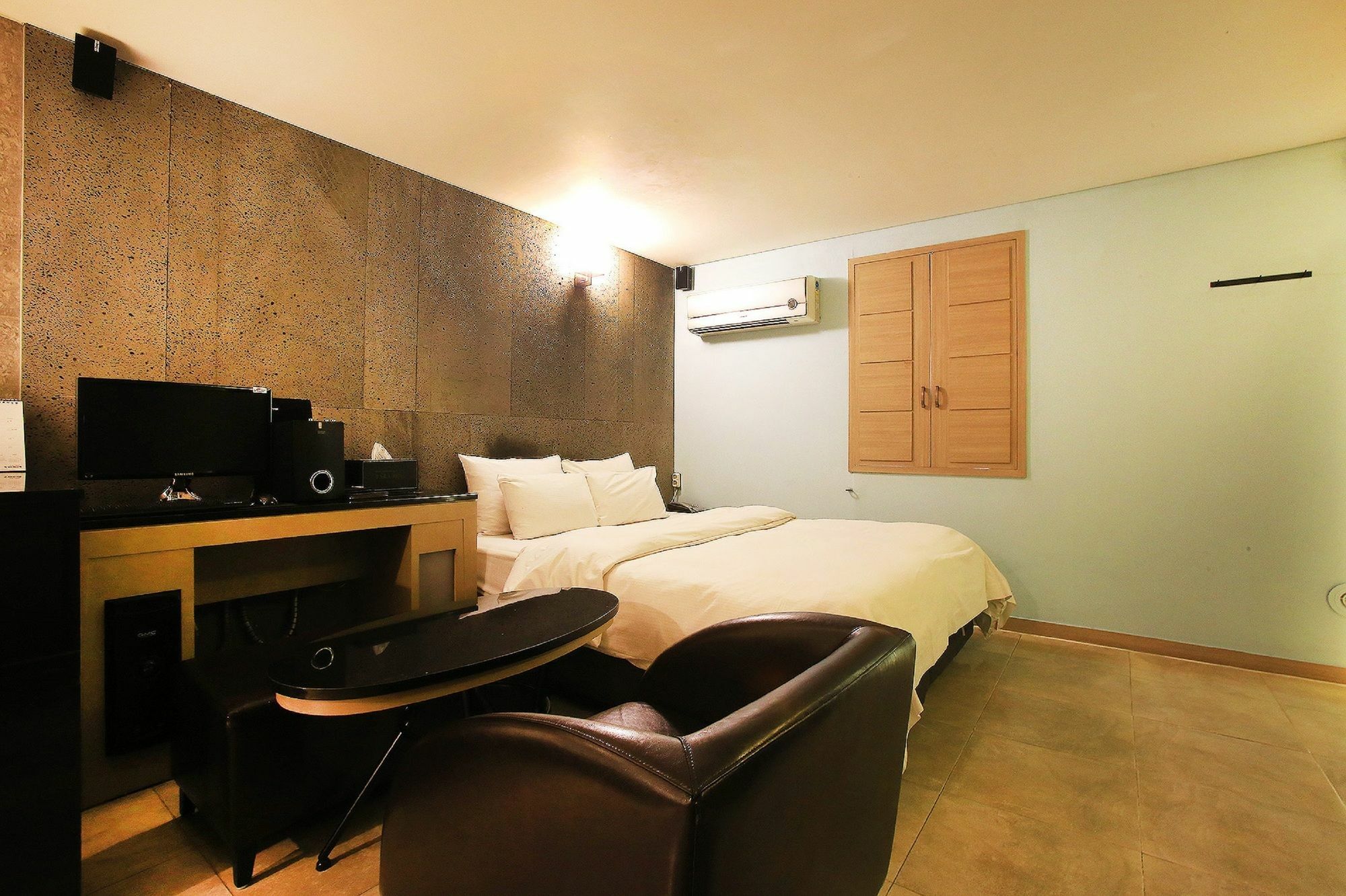 Tara Hotel