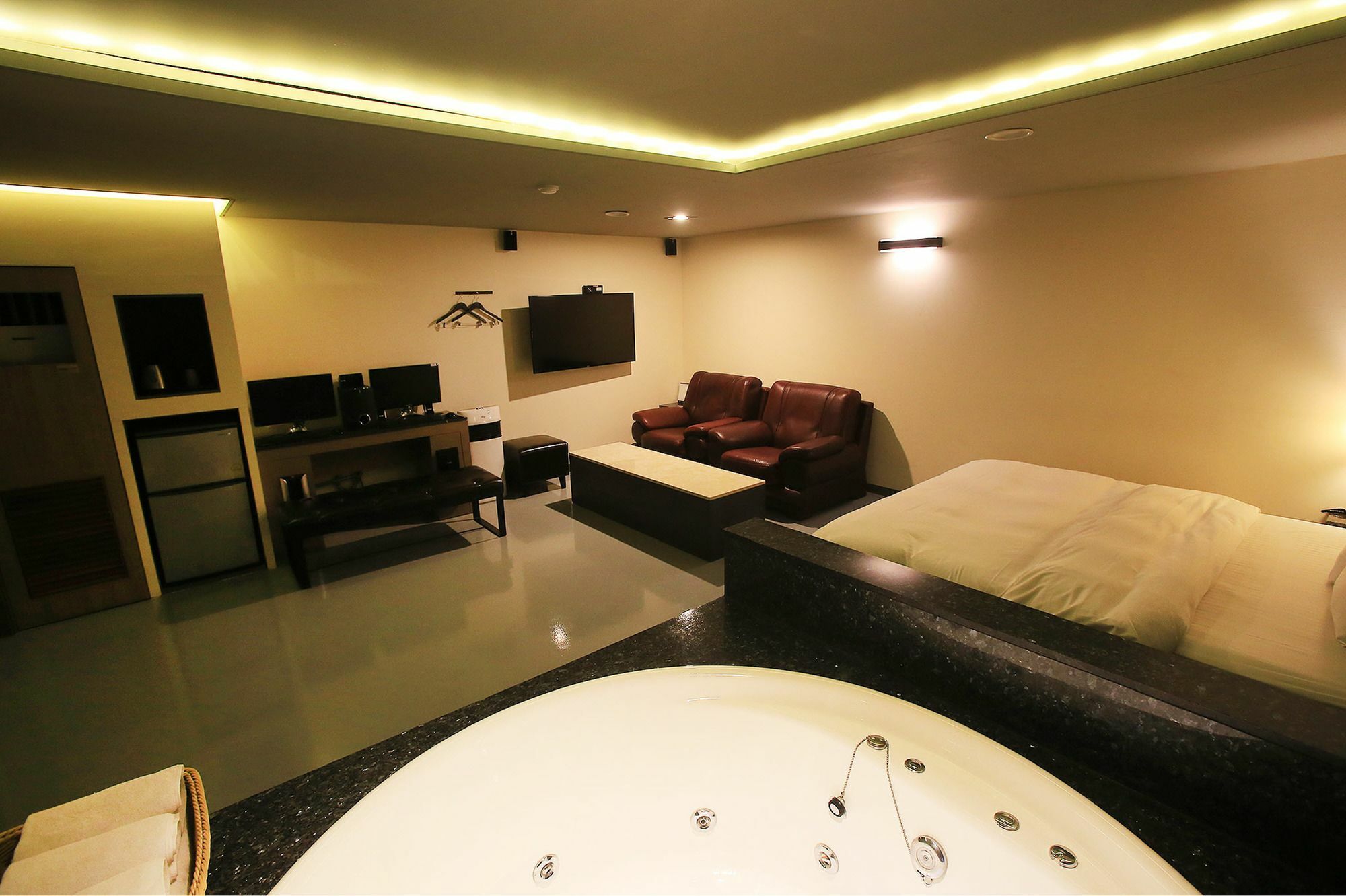 Tara Hotel
